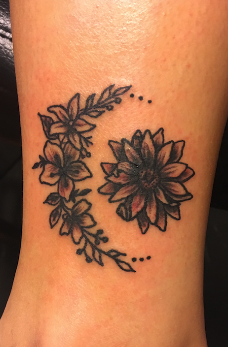 Tattoos - moon flower - 139486